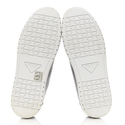 Prada Vitello Soft Metal Triangle Logo Womens Edge Low Top 30mm Sneakers 39 Black White 5 of 10
