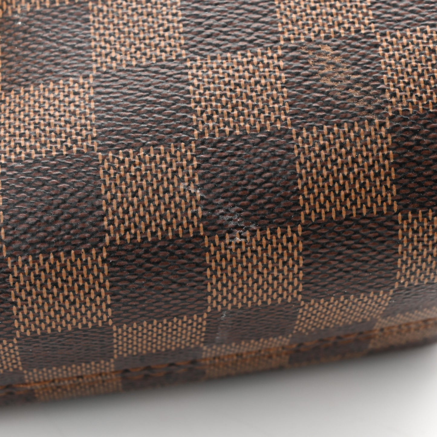 Damier Ebene Croisette