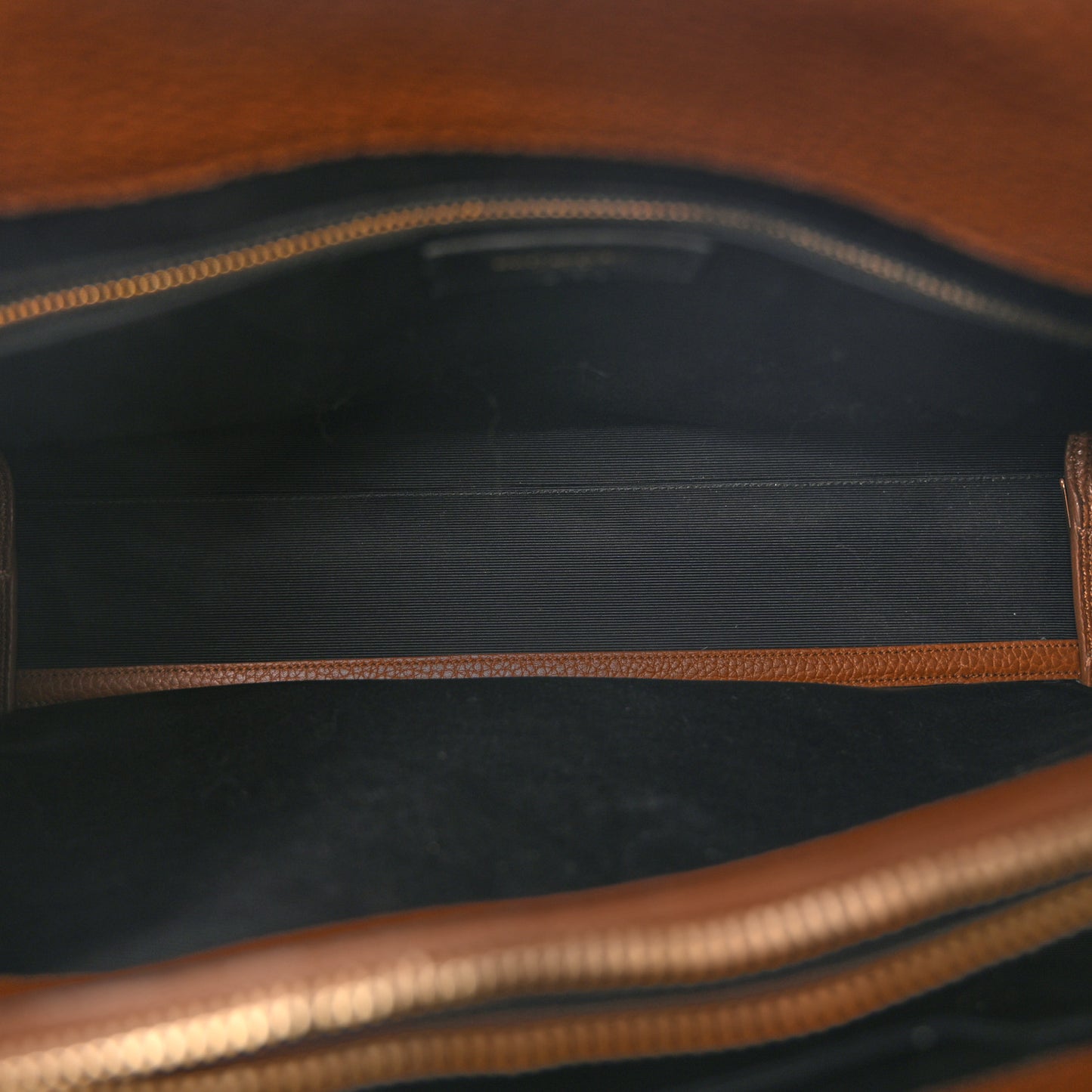 Grained Calfskin Large Souple Sac De Jour Carryall Cinnamon