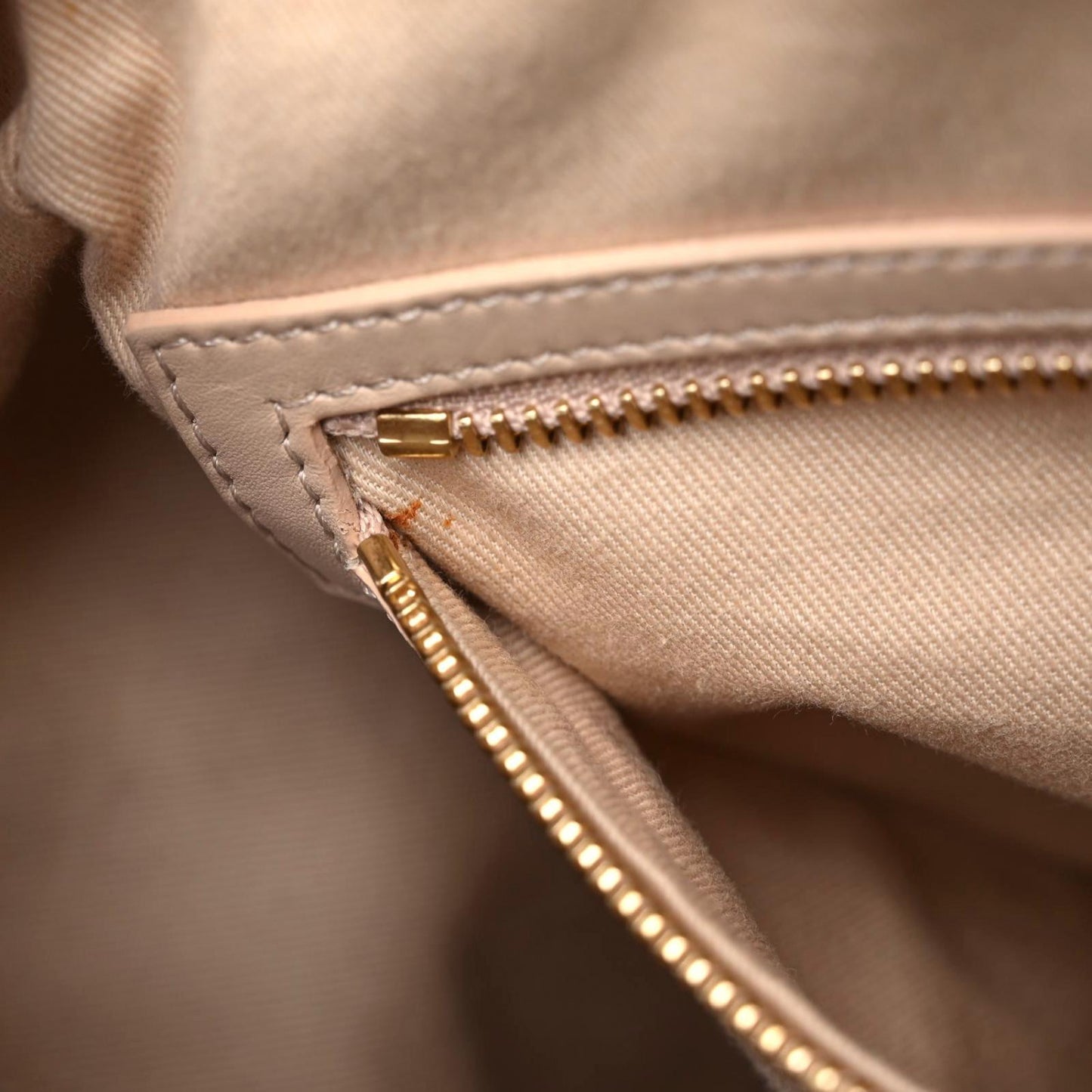 Shiny Lord Calfskin Medium Antigona Dark Beige