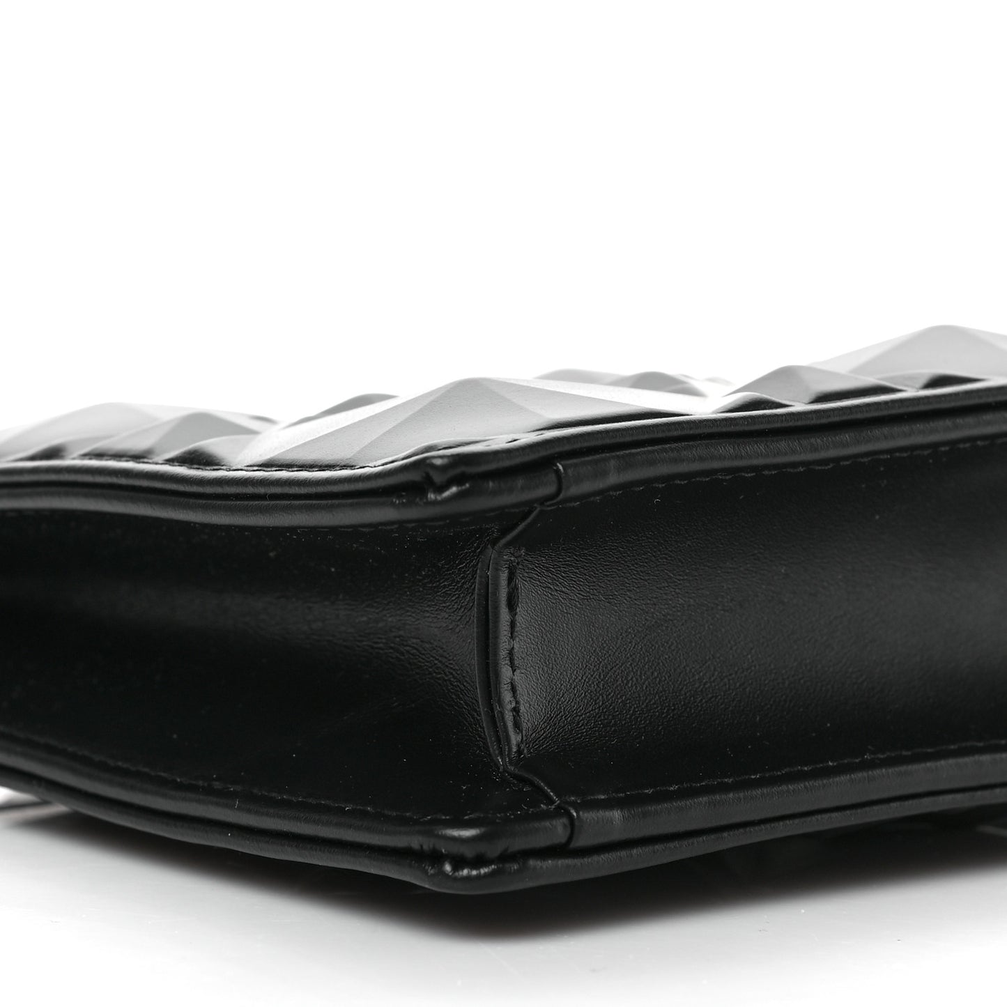 Calfskin Macrocannage Diamond Caro Zipped Pouch With Chain Black