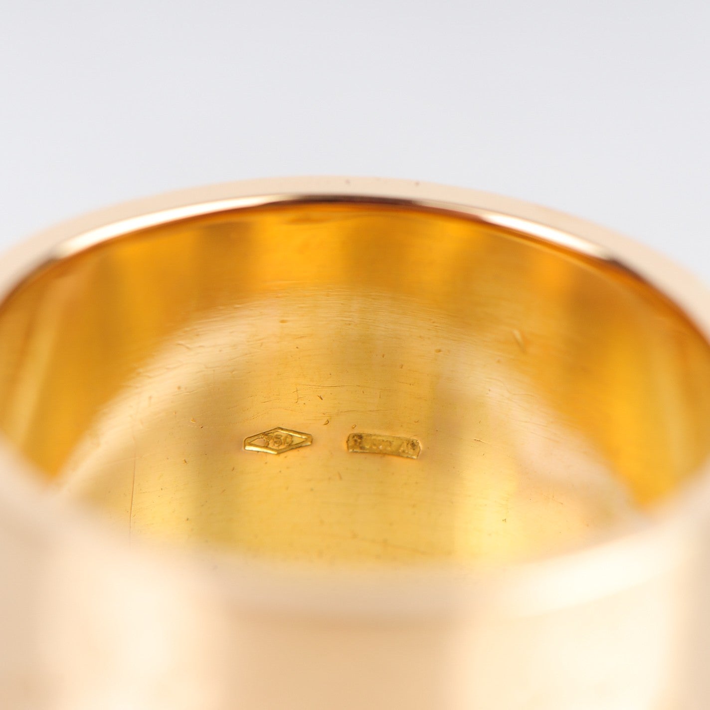 18K Yellow Gold 14mm Icon Wide Band Ring 57 8