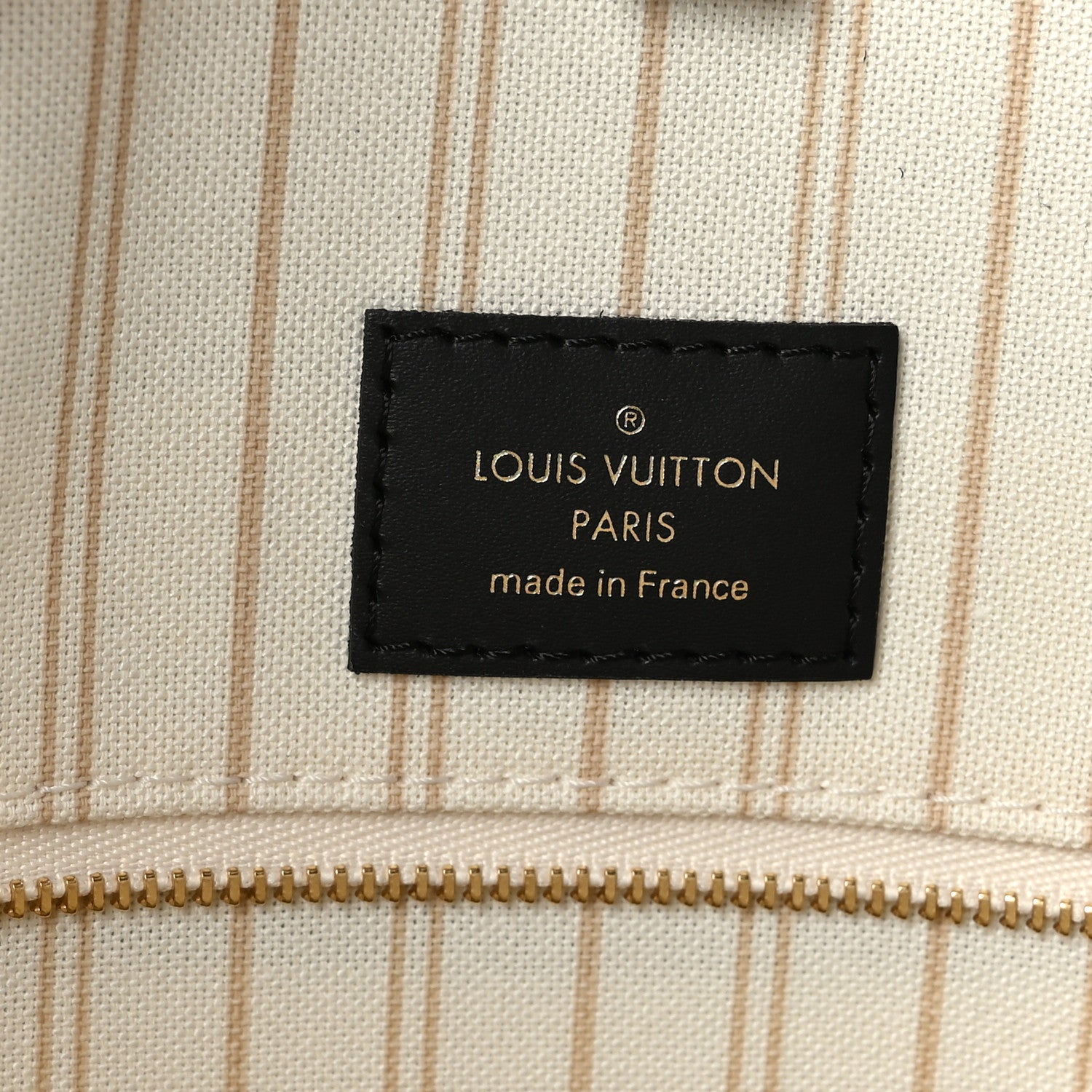 Louis Vuitton Monogram Giant Jungle Onthego GM Ivory 6 of 10