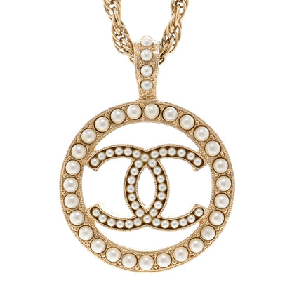 Chanel Pearl CC Round Pendant Necklace Gold 4 of 6