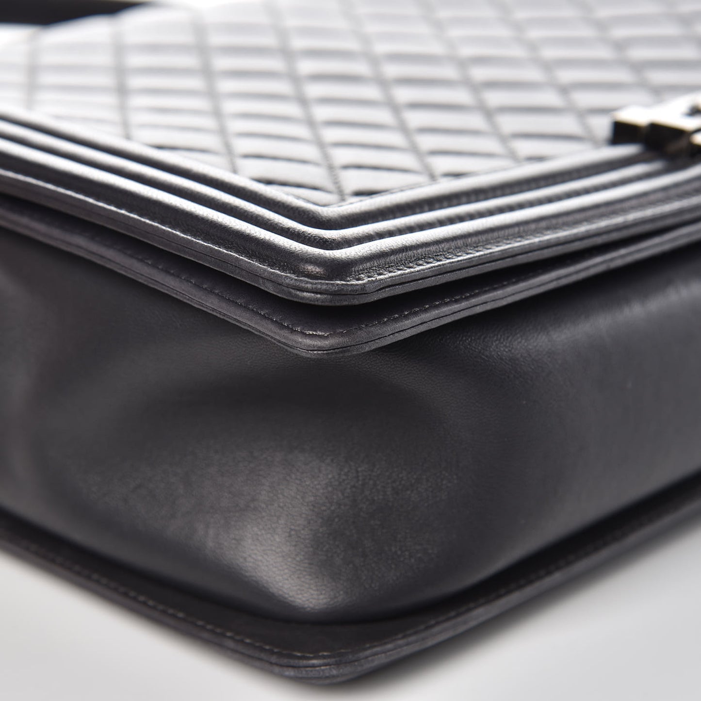 Lambskin Quilted Large Boy Flap Dark Grey