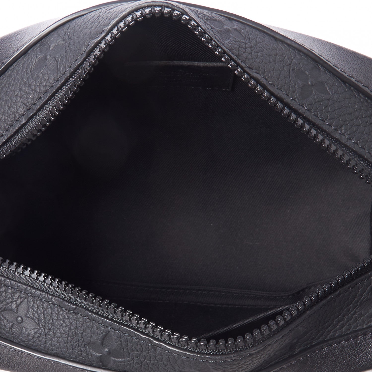 Louis Vuitton Taurillon Monogram Solar Ray Soft Trunk Black 7 of 8