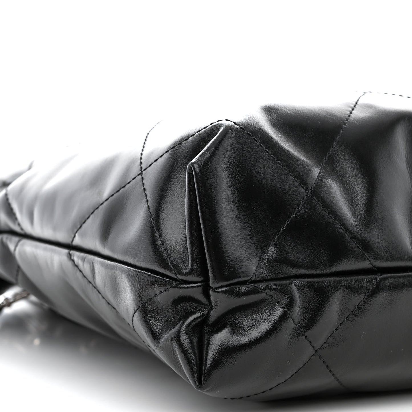 Shiny Calfskin Quilted Small Chanel 22 So Black