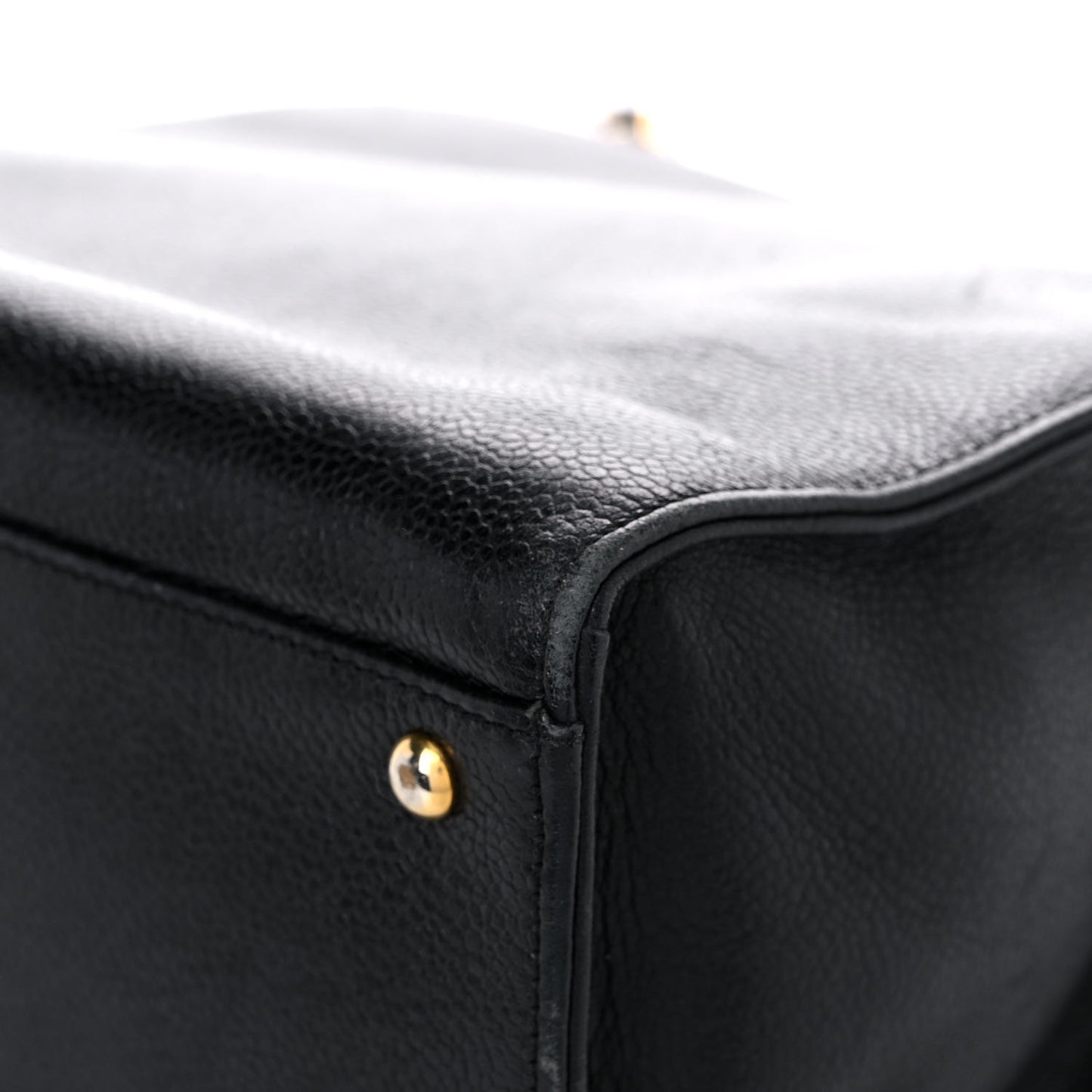 Caviar Shoulder Bag Black