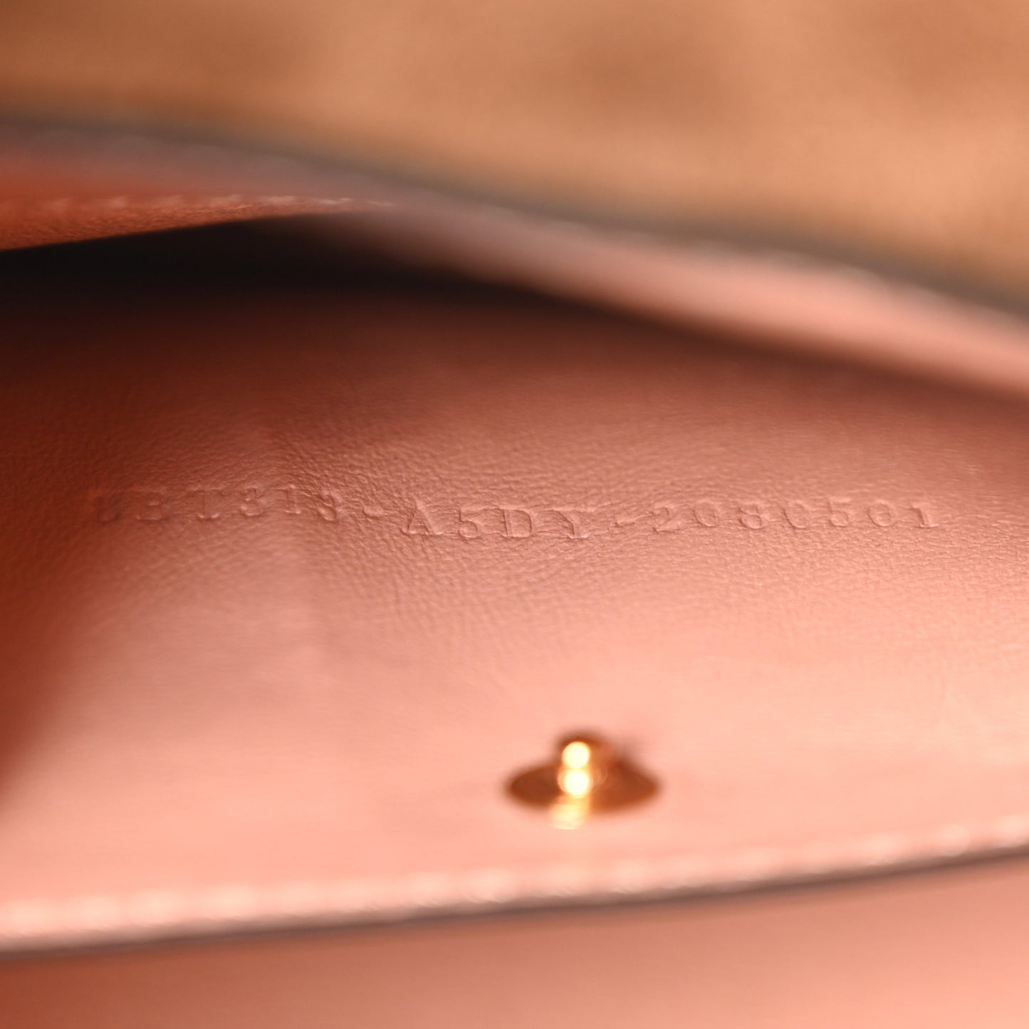 Vitello Grace Matte F is Fendi Kan U Shoulder Bag Nuvola