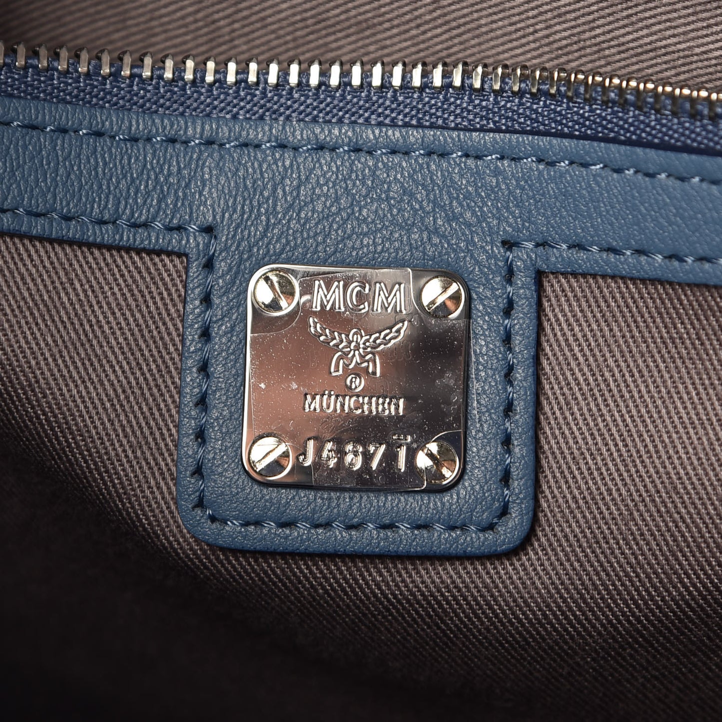 Grained Calfskin Large Hobo Luft Blue