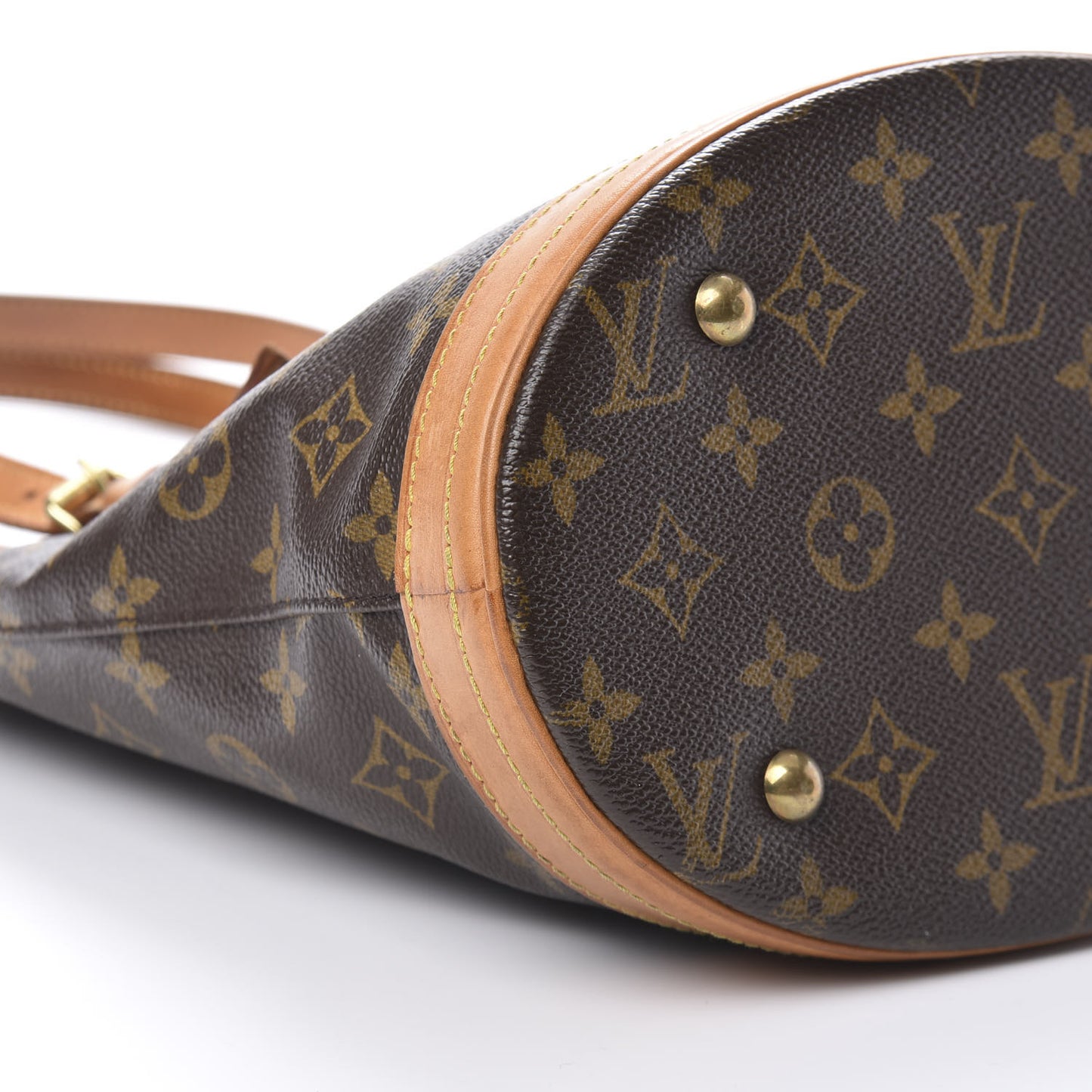 Monogram Petit Bucket 23