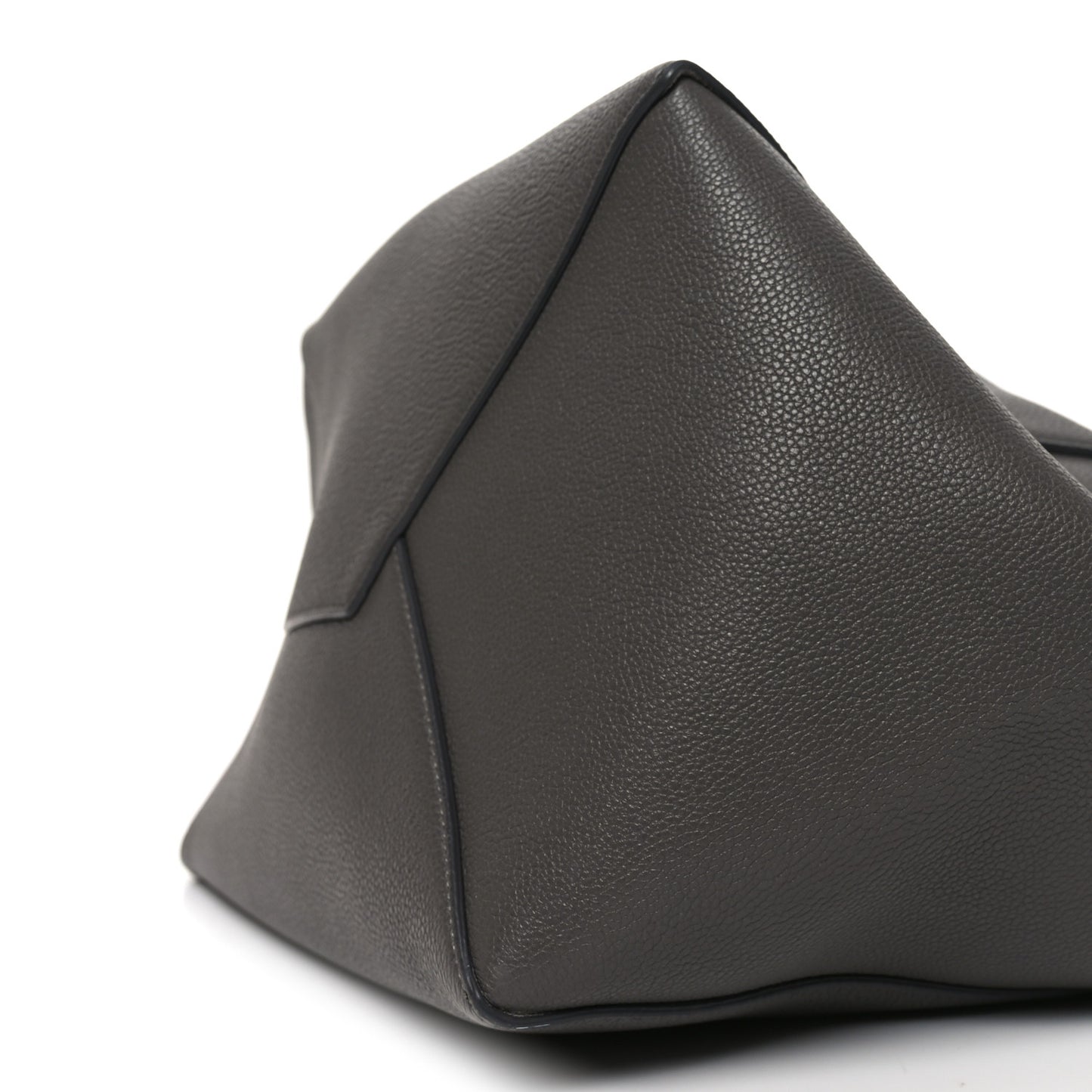 Soft Grained Calfskin Medium Belt Cabas Phantom  Grey