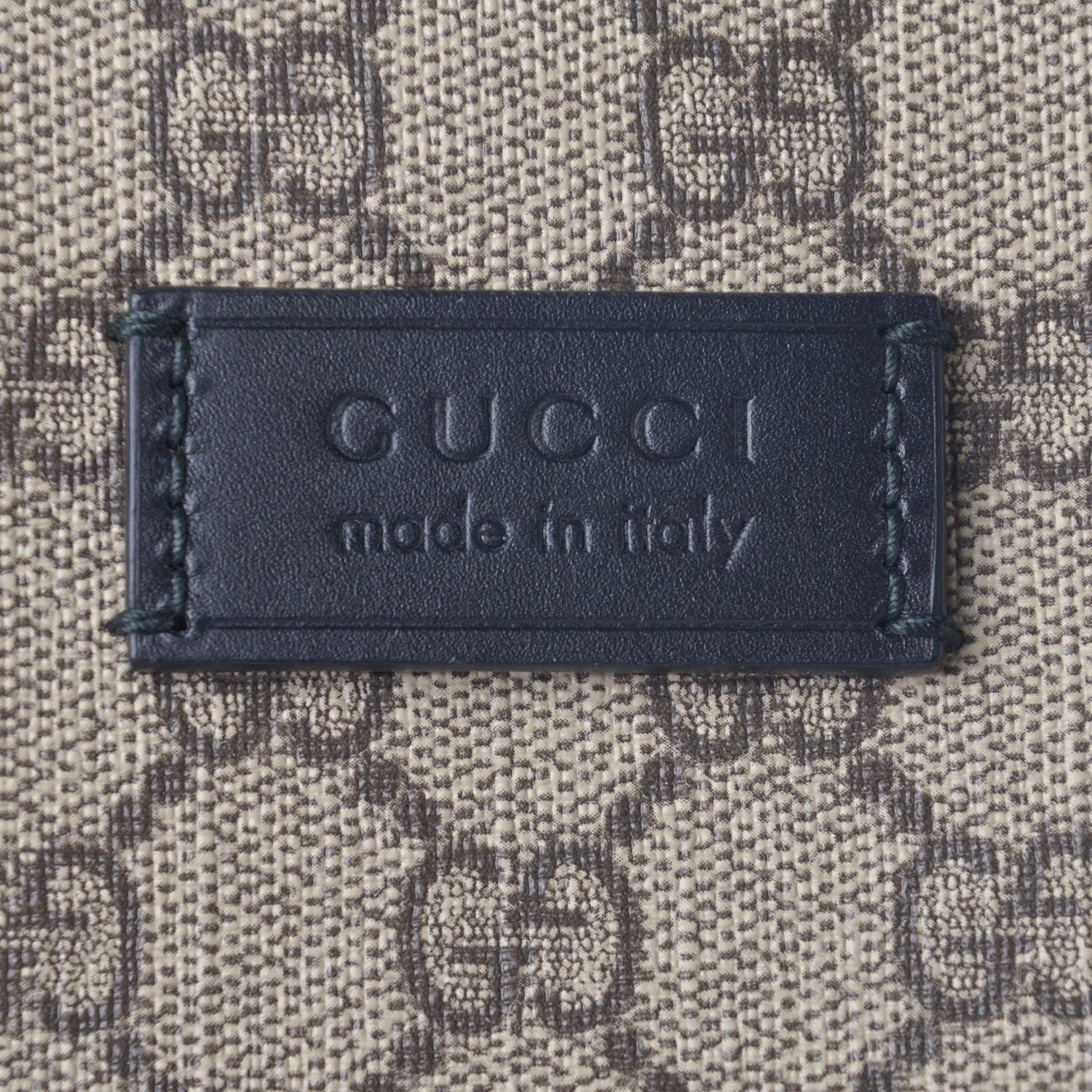 Gucci GG Supreme Monogram Toiletry Case Black 6 of 8