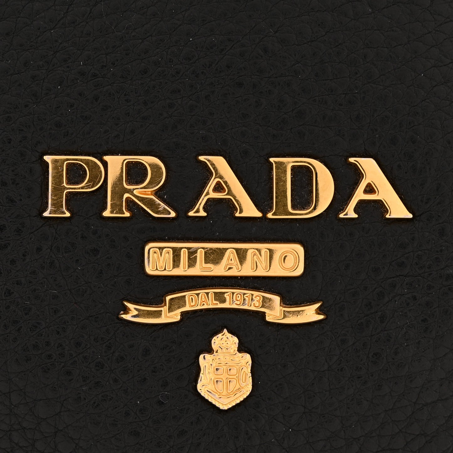 Vitello Daino Pocket Small Tote Black