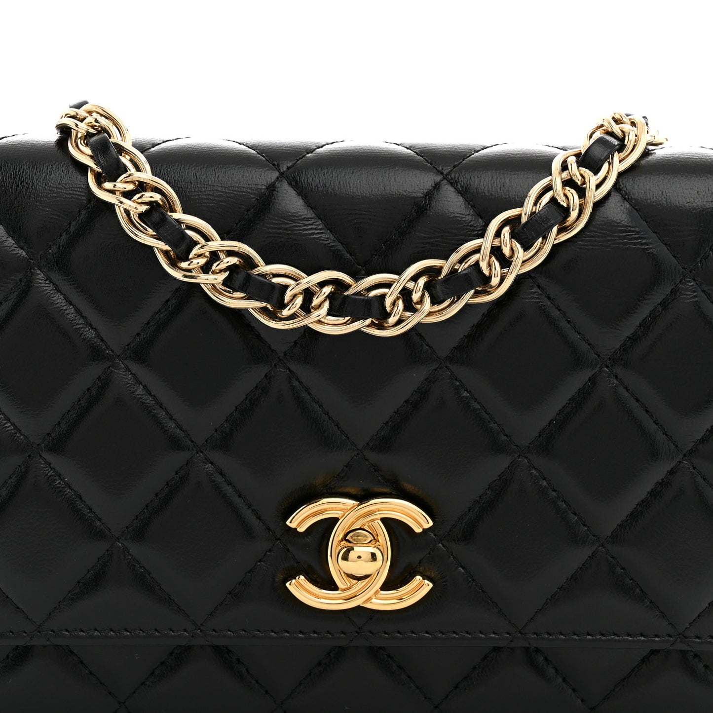 Shiny Lambskin Quilted Golden Links Wallet On Chain WOC Black