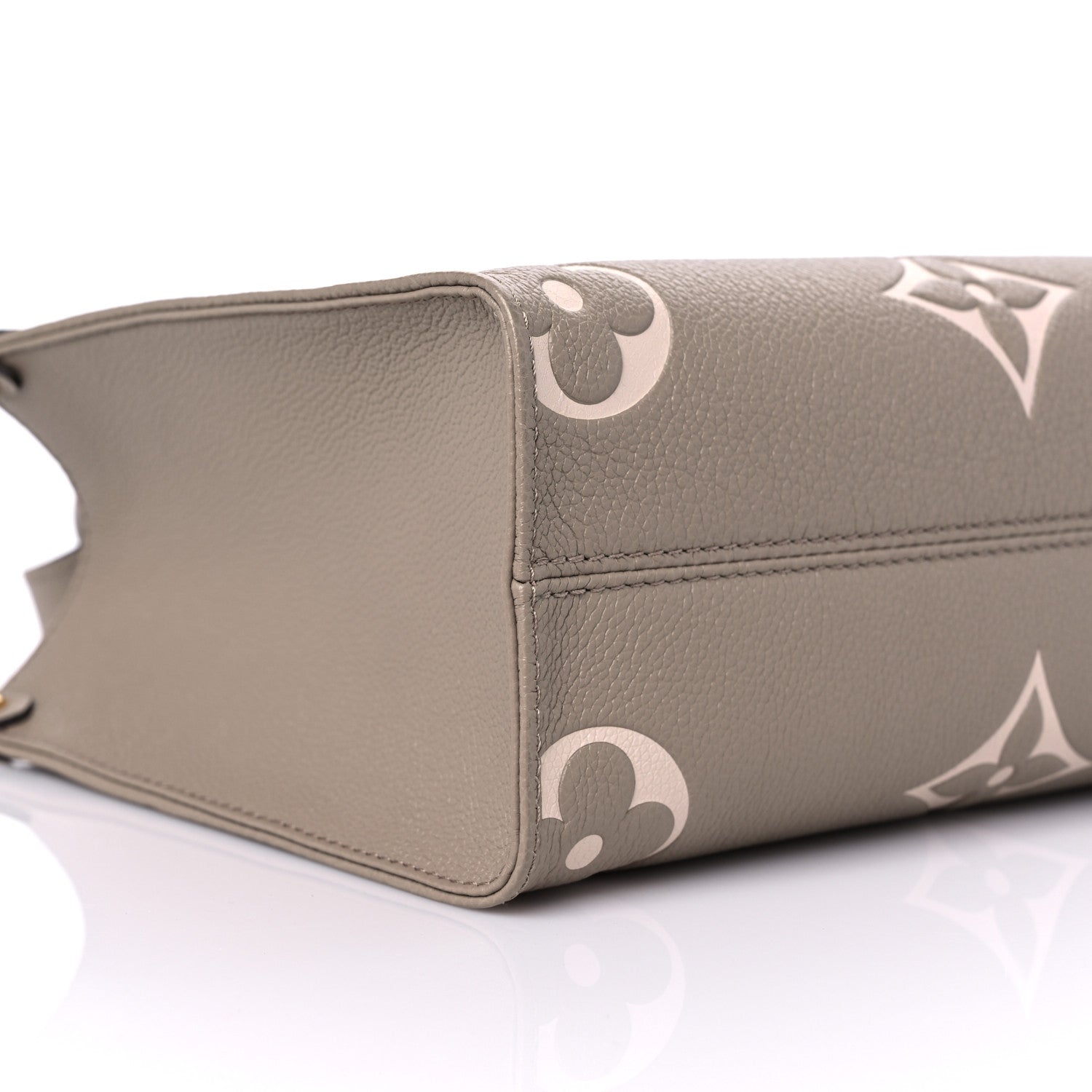Louis Vuitton Empreinte Monogram Giant Onthego PM Tourterelle Creme 7 of 9