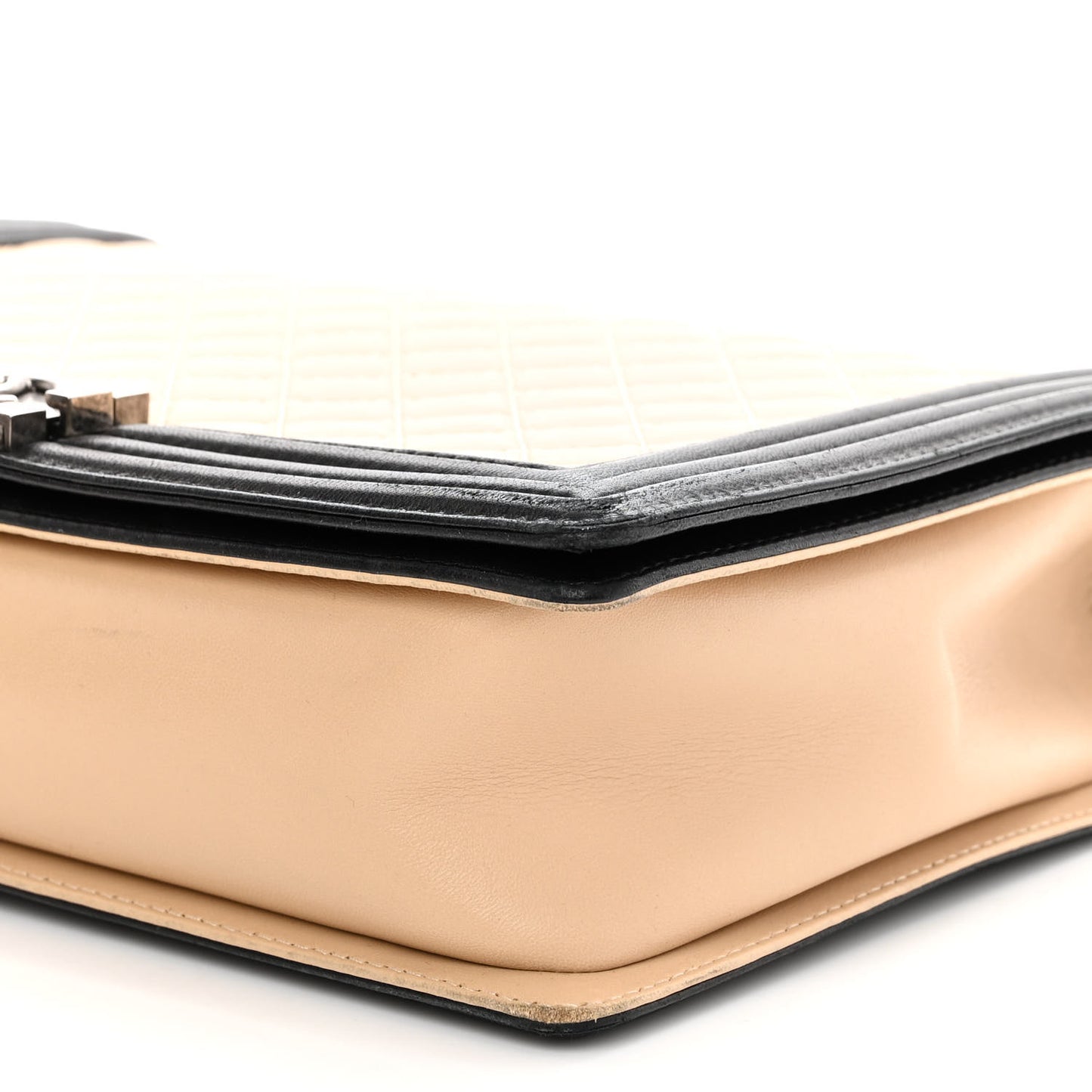 Lambskin Quilted Large Boy Flap Beige Black