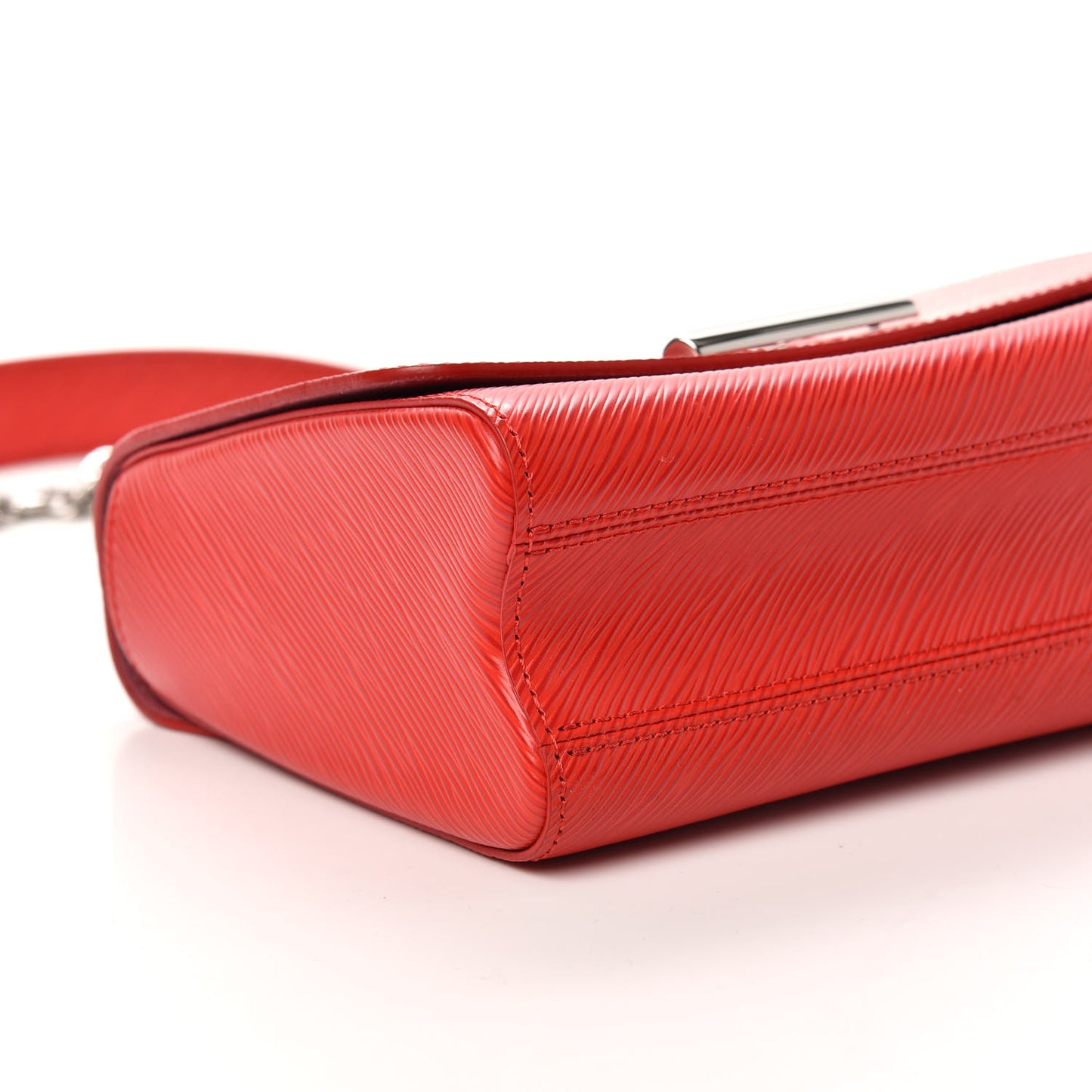 Epi Twist Shoulder Bag MM Coquelicot