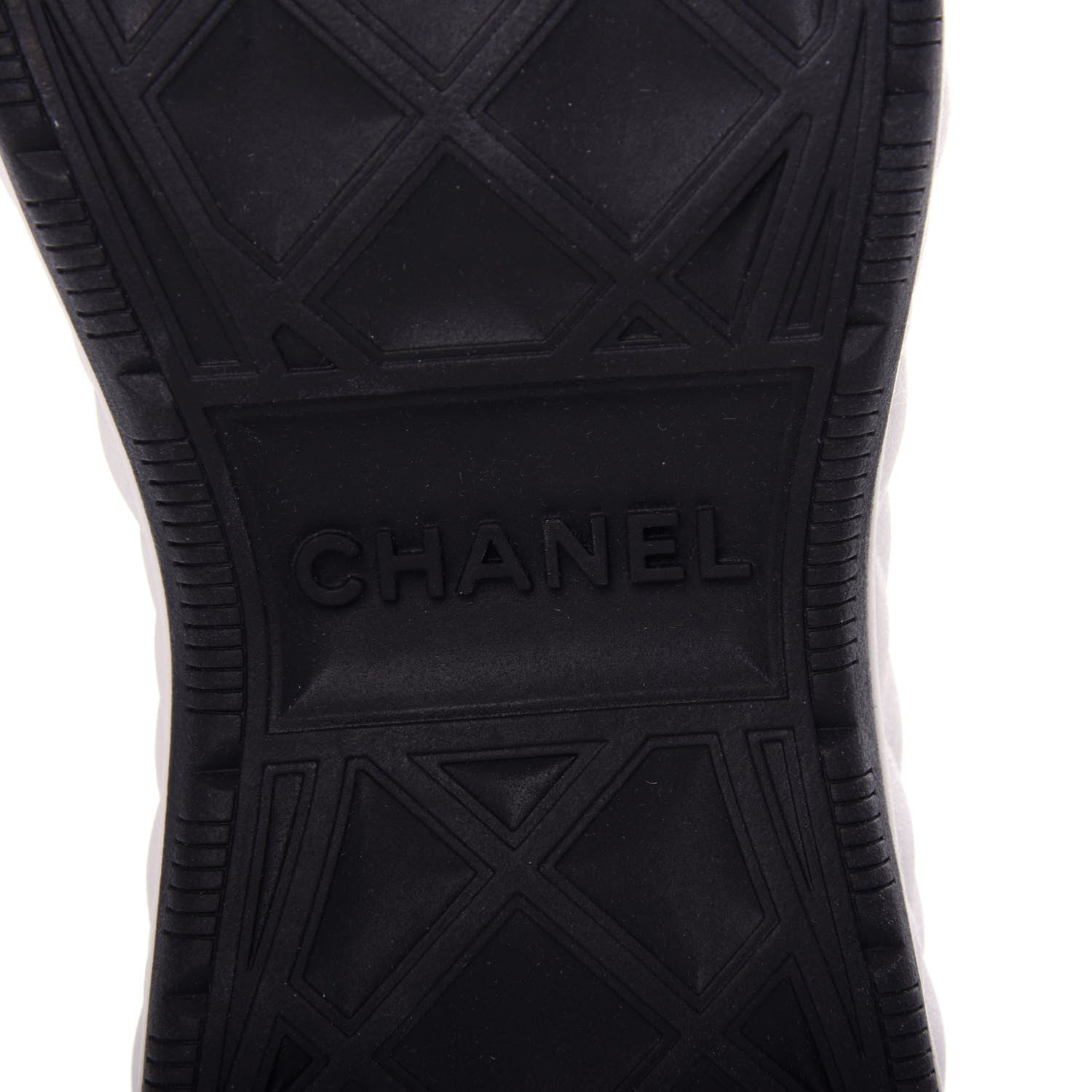 Chanel Velvet Calfskin Mixed Fibers CC Sneakers 37 Black 9 of 11