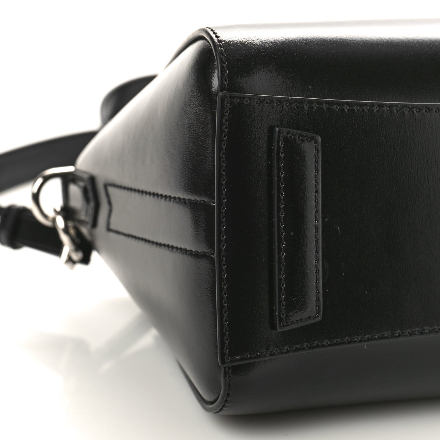 Shiny Lord Calfskin Mini Antigona Black