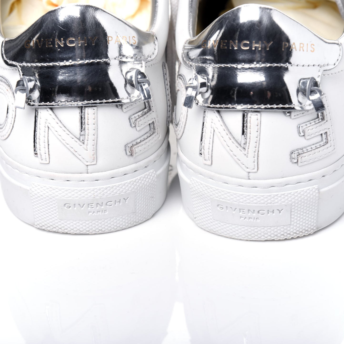 Calfskin Reverse Logo Womens Urban Street Sneakers 39.5 White Silver