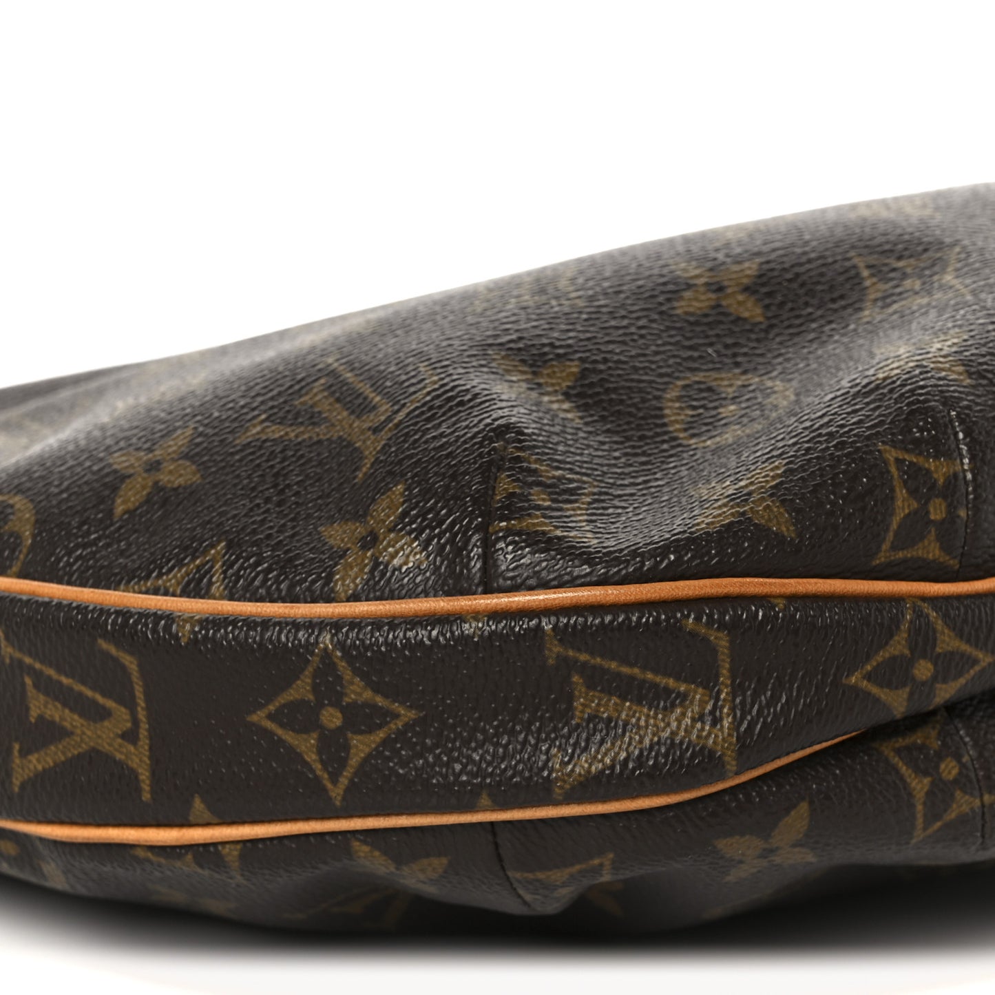 Monogram Croissant MM