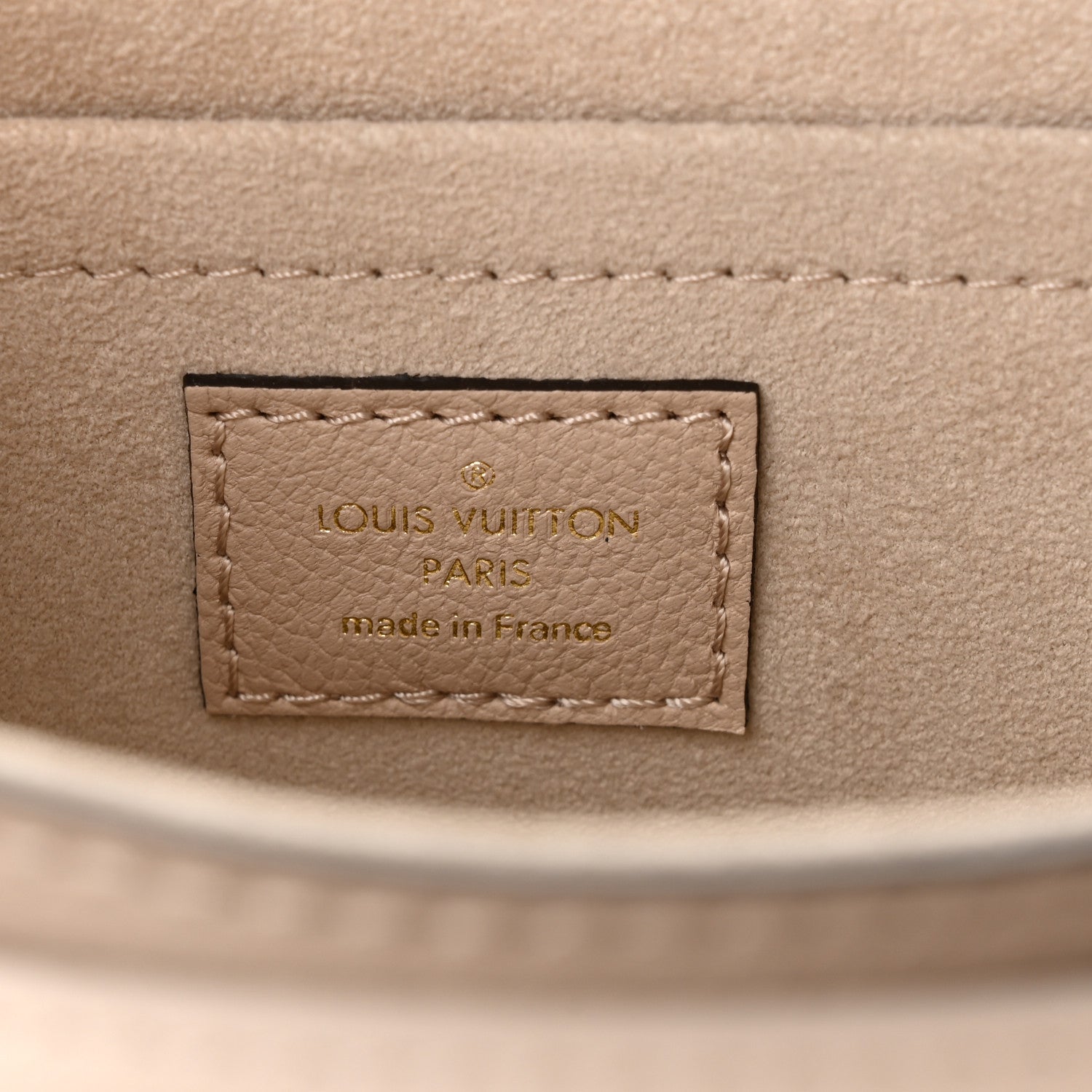Louis Vuitton Grained Calfskin Lockme Tender Greige 6 of 9