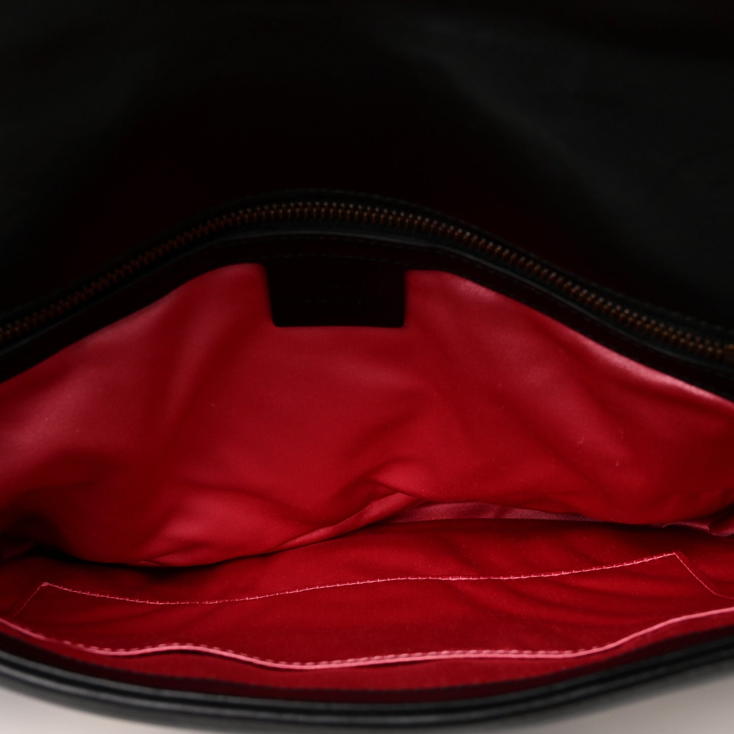 Calfskin Matelasse Medium GG Marmont Shoulder Bag Black White