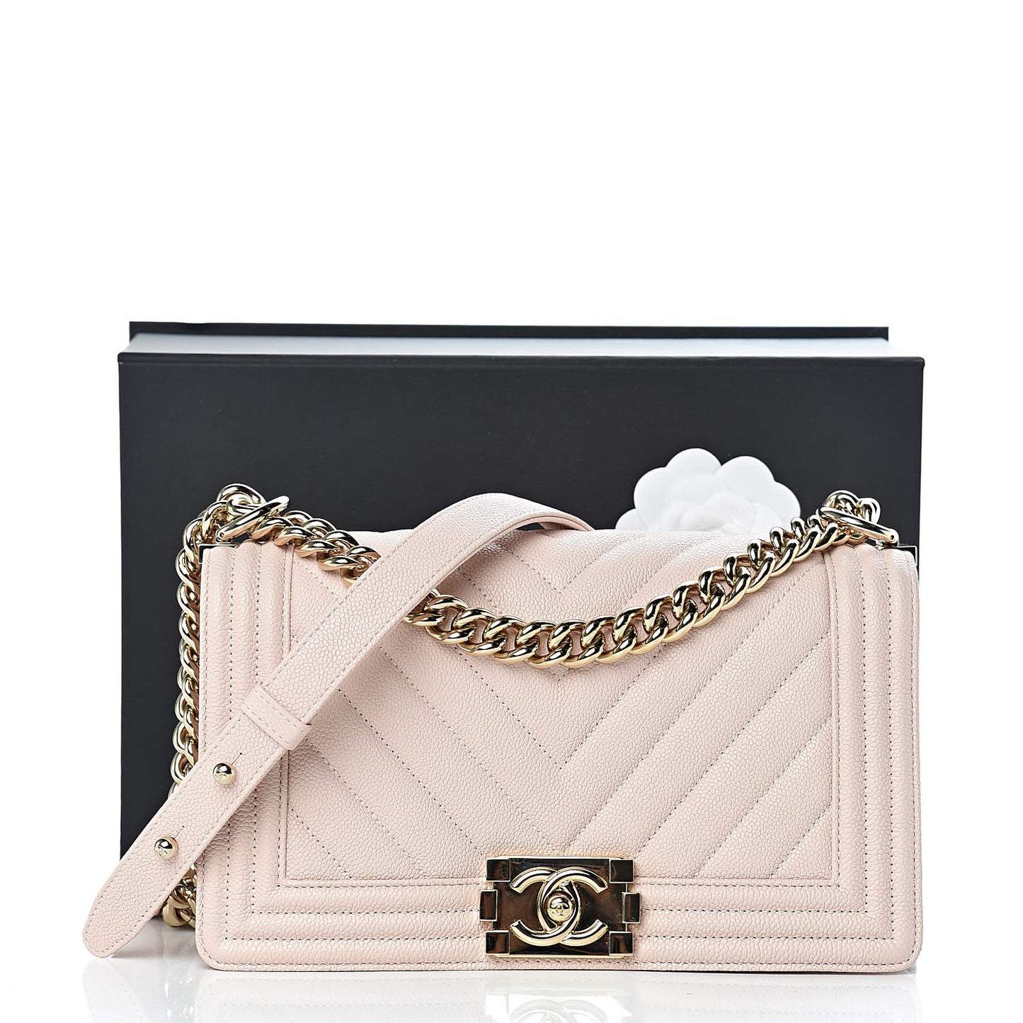 Caviar Chevron Quilted Medium Boy Flap Nude
