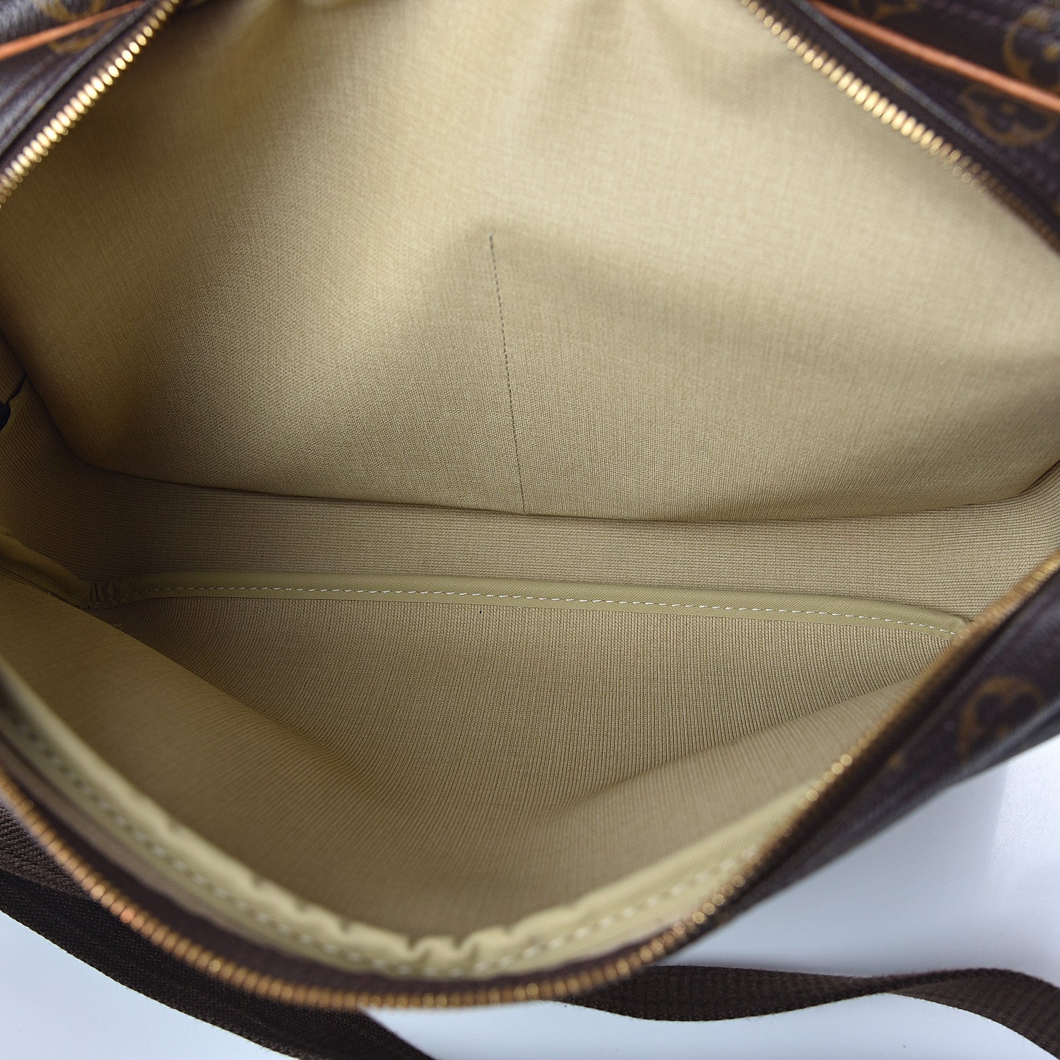 Louis Vuitton Monogram Reporter GM 4 of 9