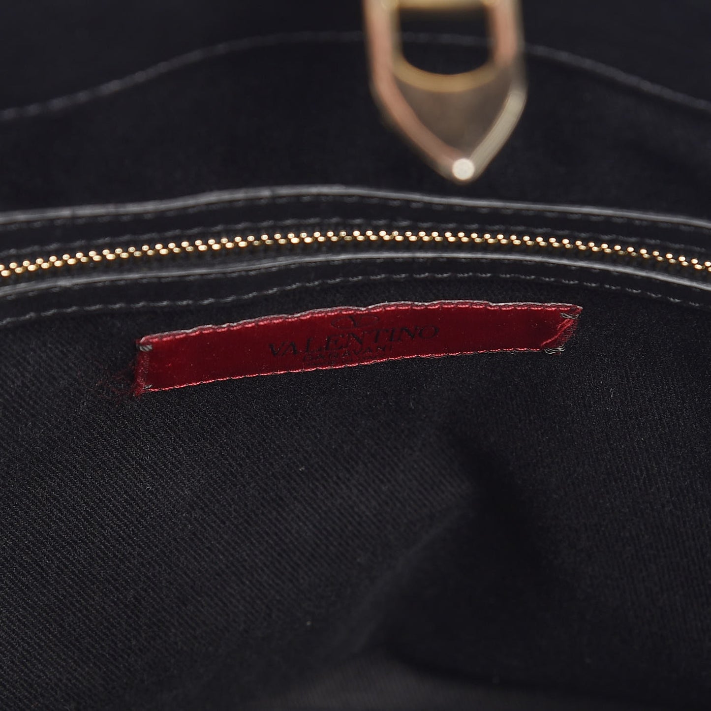 Vitello Rockstud Dome Satchel Black