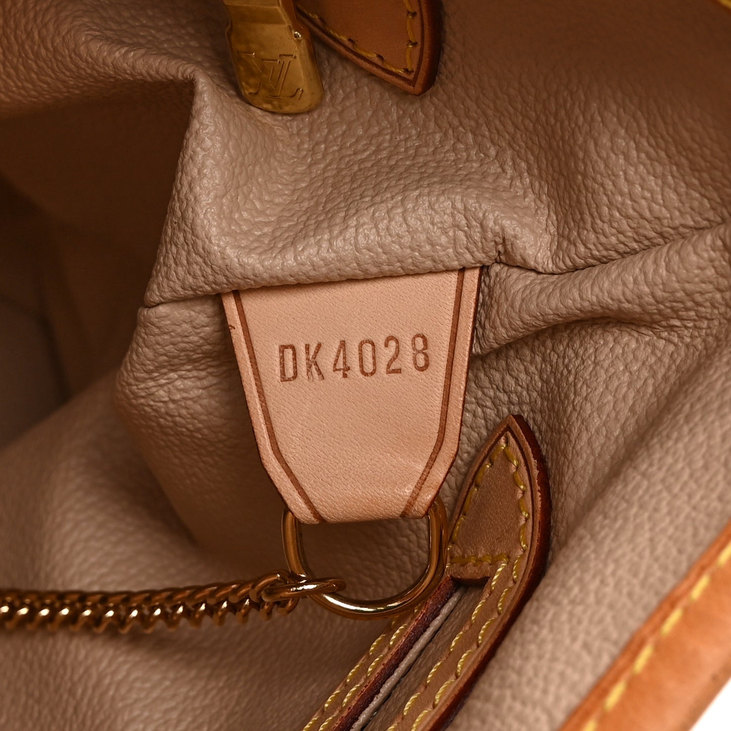 Monogram Petit Bucket 23