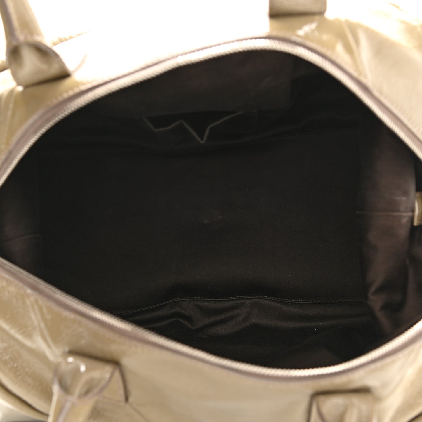 Textured Patent Medium Easy Sac Taupe