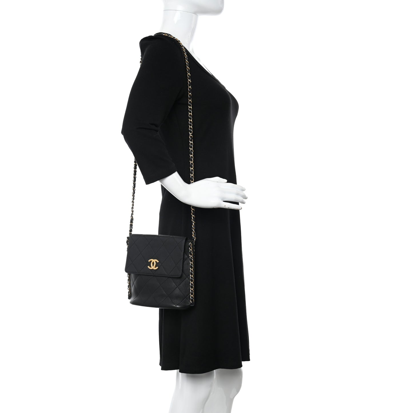 Calfskin Quilted Chain Small Hobo Bag Black