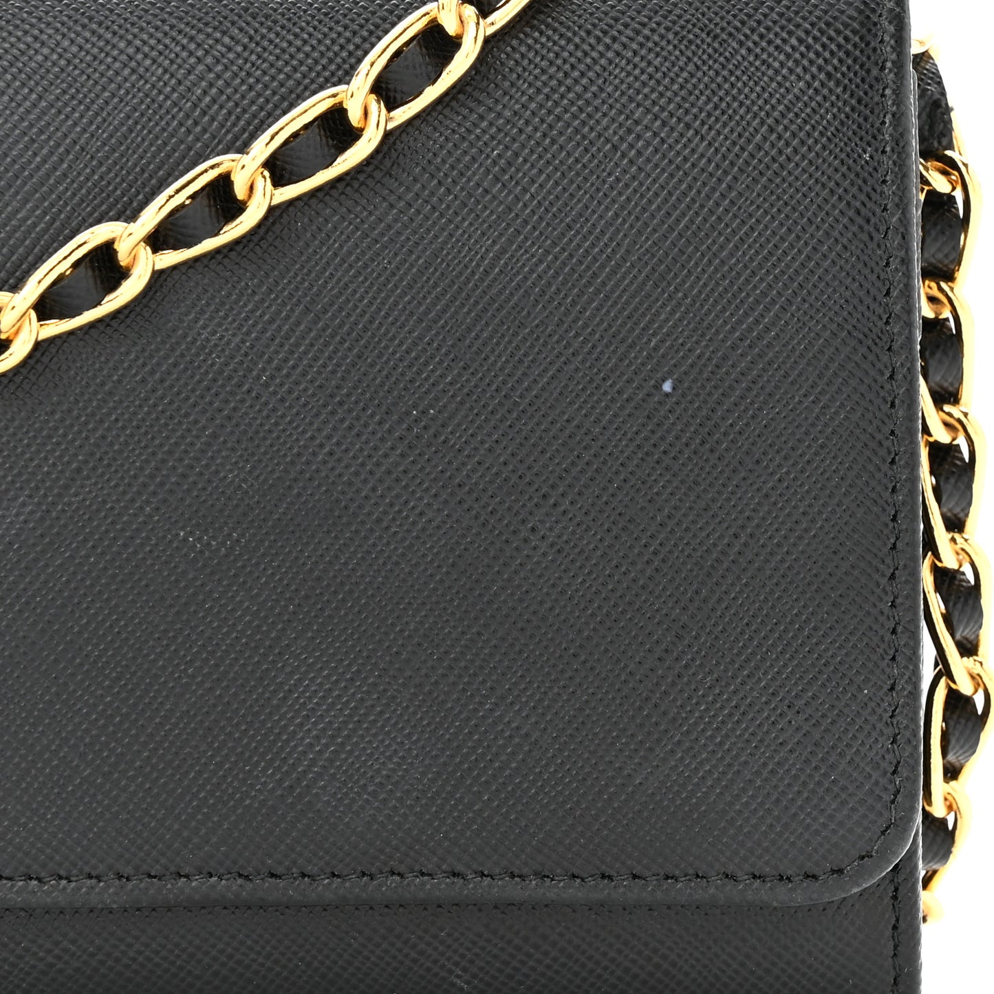 Saffiano Metal Oro Chain Wallet Black