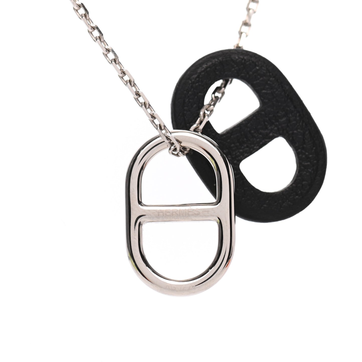 Swift O'Maillon Pendant Necklace Black