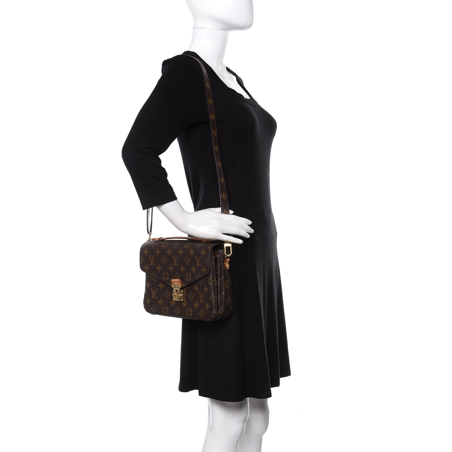 Louis Vuitton Monogram Pochette Metis 2 of 10