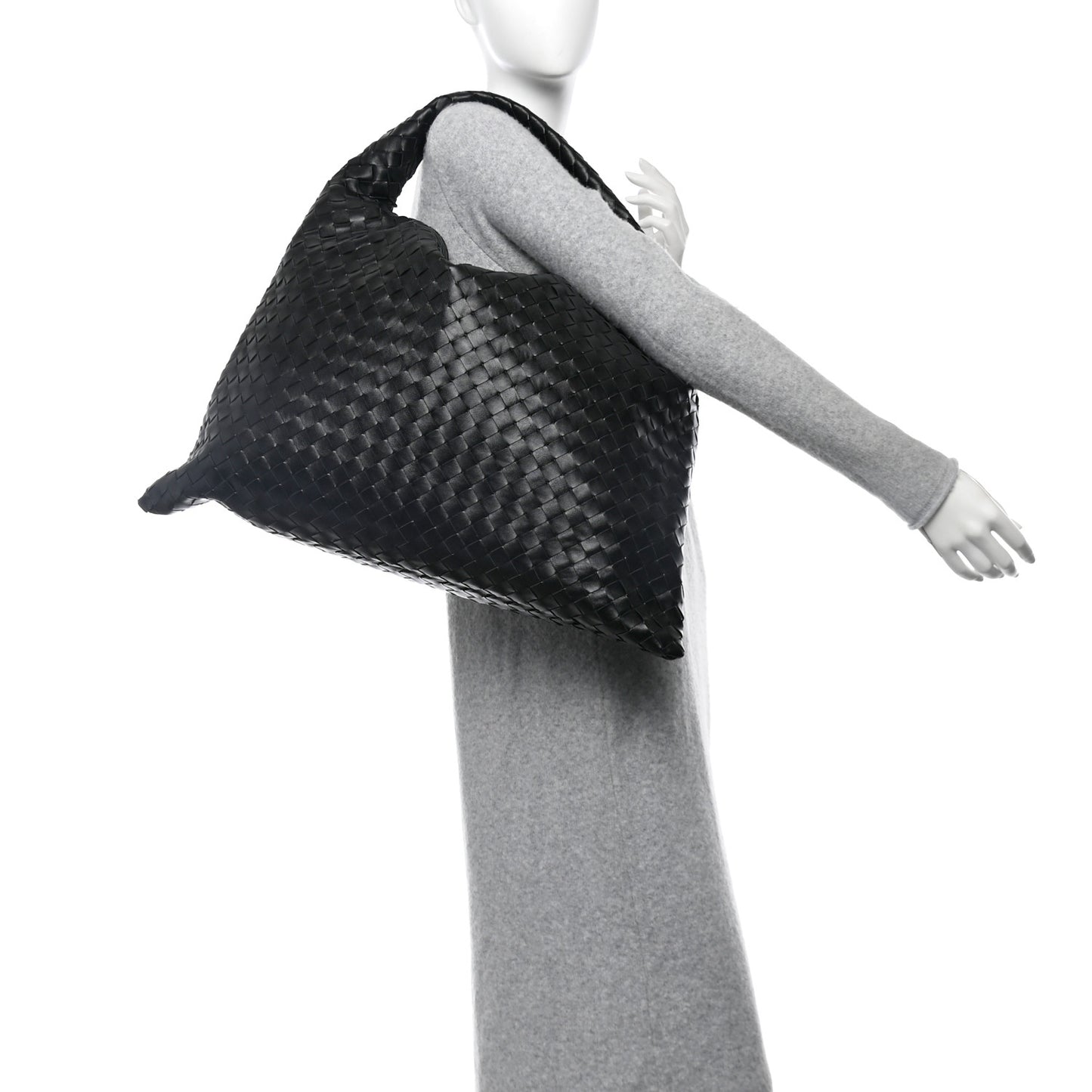 Calfskin Intrecciato Large Hop Black
