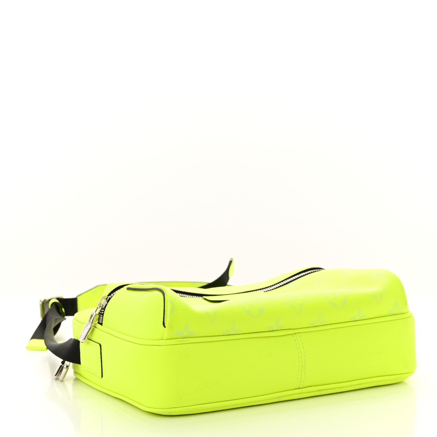 Louis Vuitton Taigarama Outdoor Messenger Yellow 4 of 9