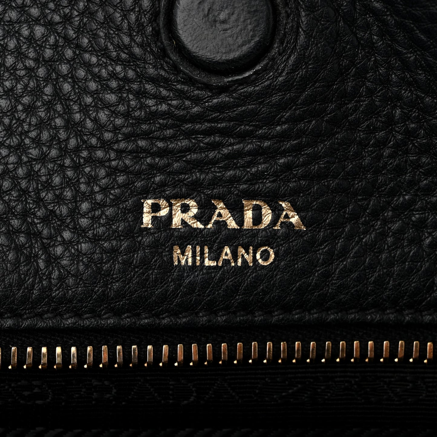 Vitello Daino Pocket Shopping Tote Black