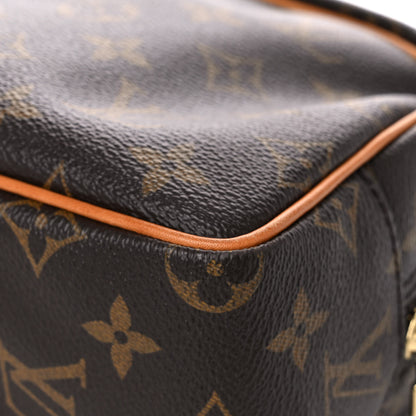 Louis Vuitton Monogram Toiletry Bag 25 7 of 22