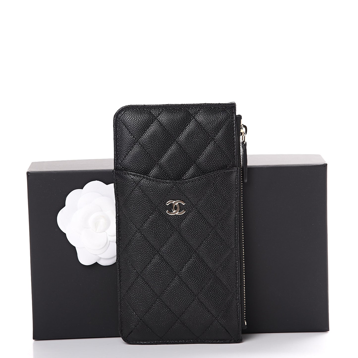 Caviar Quilted Classic iPhone Pouch Black