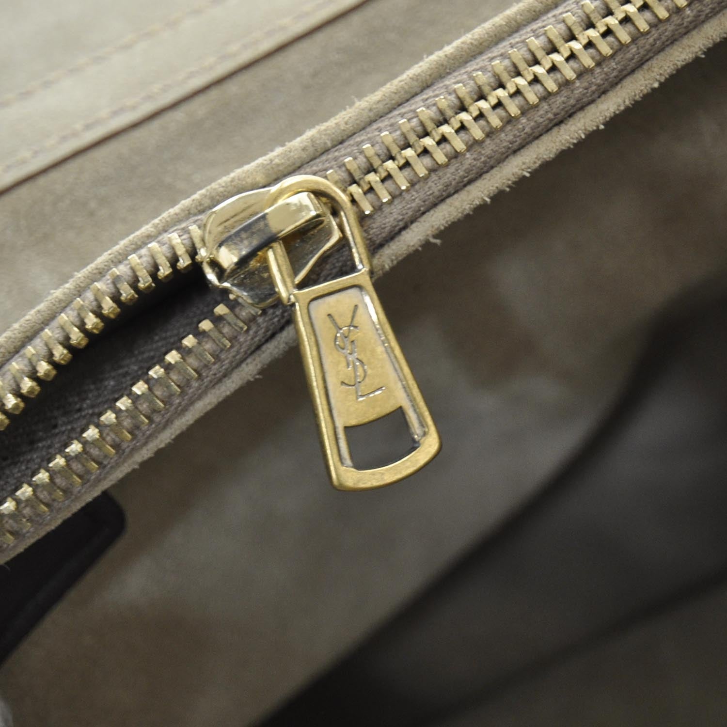Saint Laurent Suede Crocodile Embossed Large Muse Two Beige 10 of 11