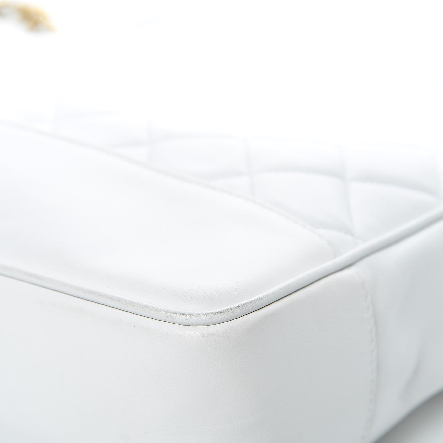 Chanel Lambskin Quilted Shoulder Bag White 25 of 27