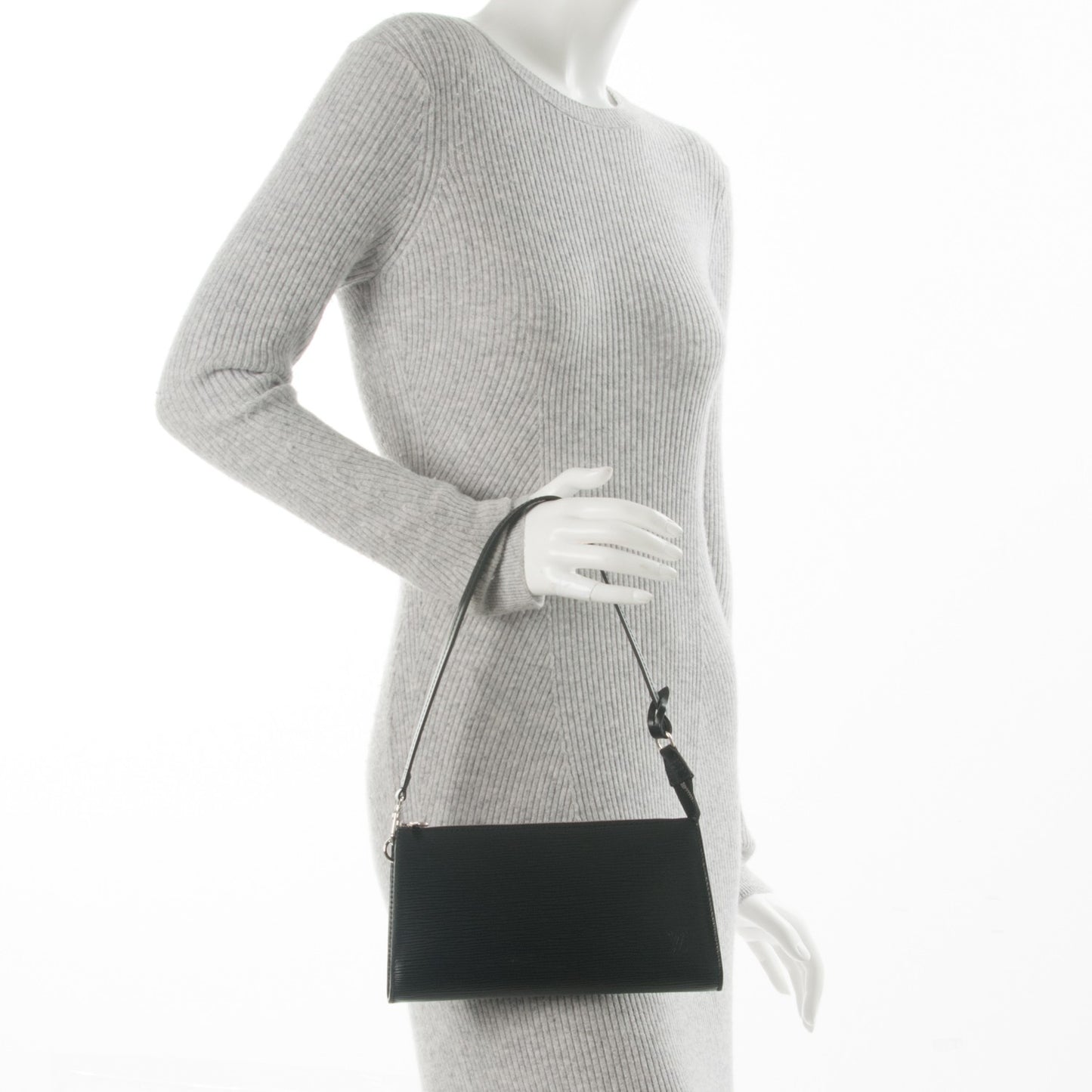 Epi Pochette Accessories 24 Black