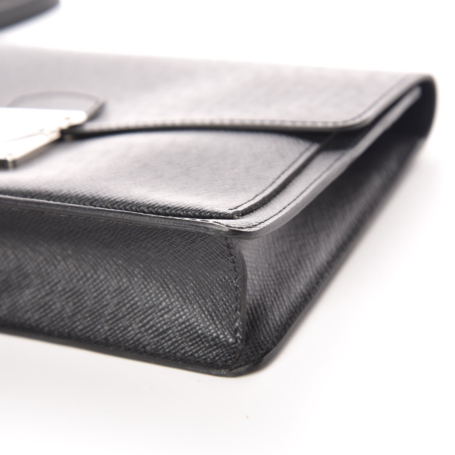 Louis Vuitton Taiga Pochette Belaia Ardoise 6 of 11