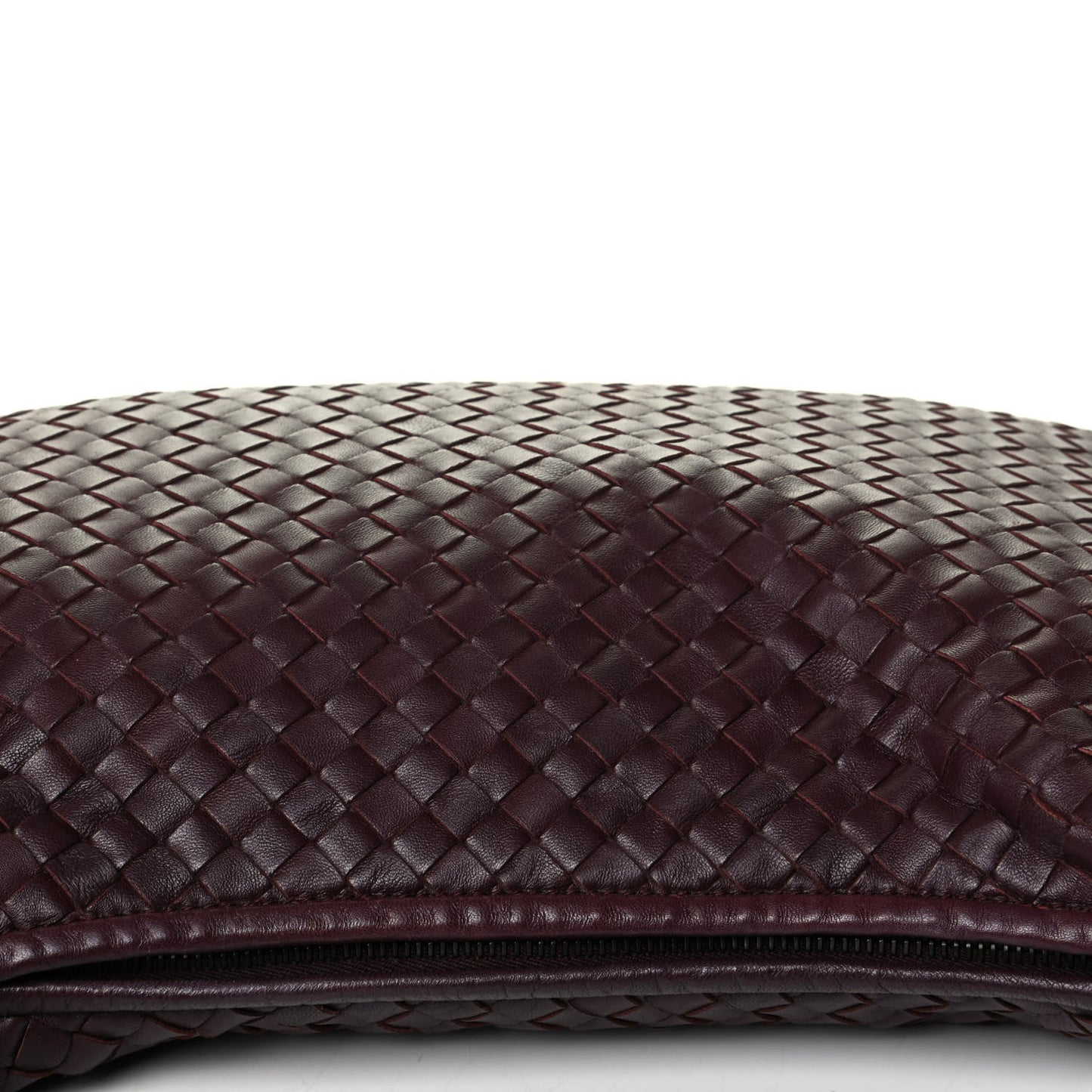 Nappa Intrecciato Medium Veneta Hobo Aubergine