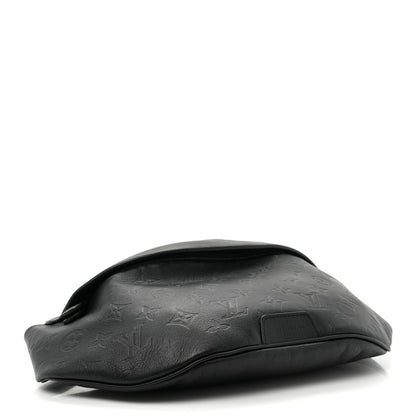 Louis Vuitton Calfskin Monogram Shadow Discovery Bumbag Black 4 of 10