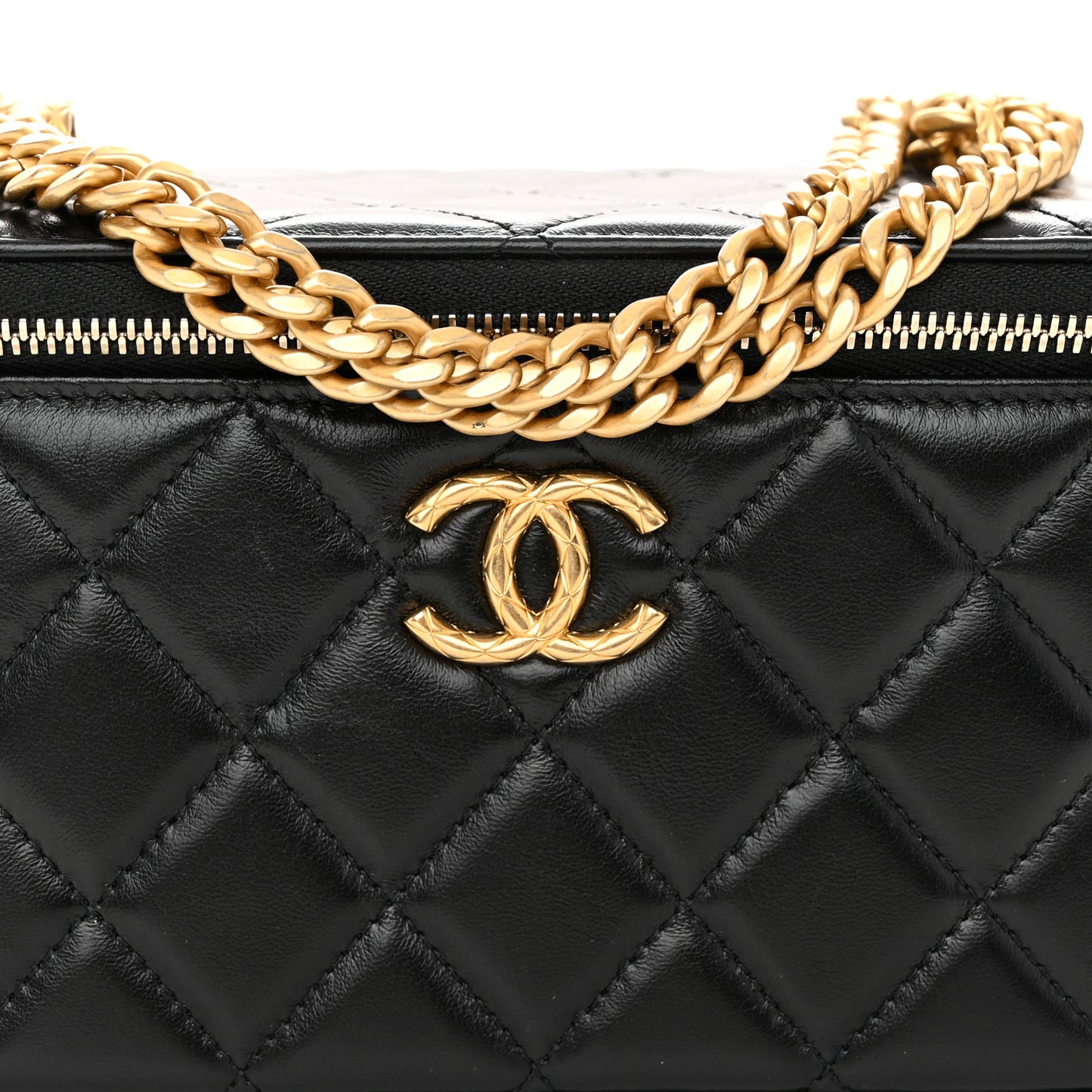 Lambskin Quilted Small Pillow Crush Vanity Case With Chain Black