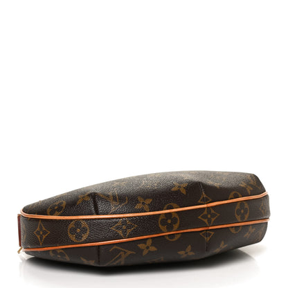 Louis Vuitton Monogram Croissant PM 4 of 9